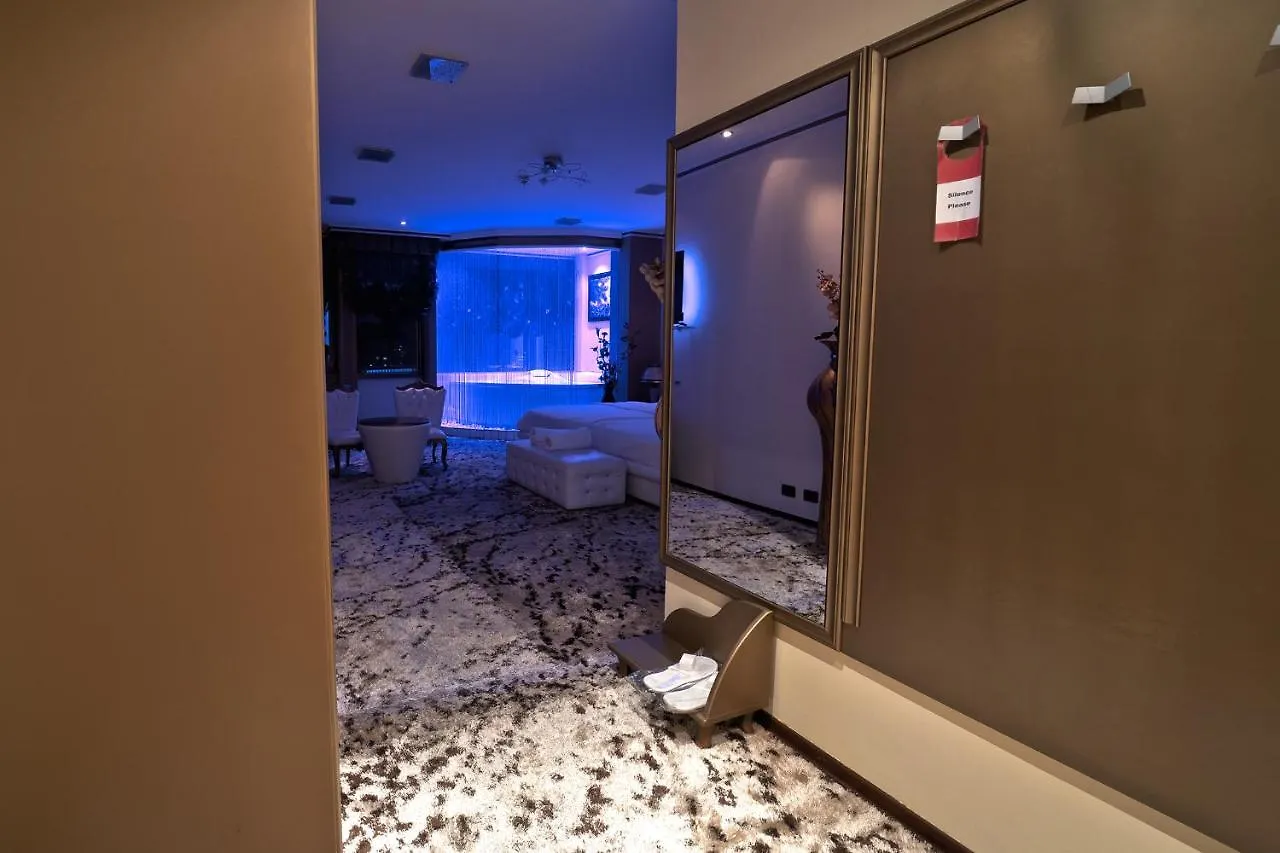 ****  Hotel Rosa Blu Tirana Albania