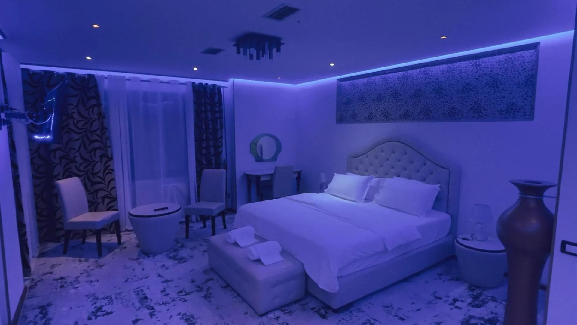 Hotel Rosa Blu ティラナ
