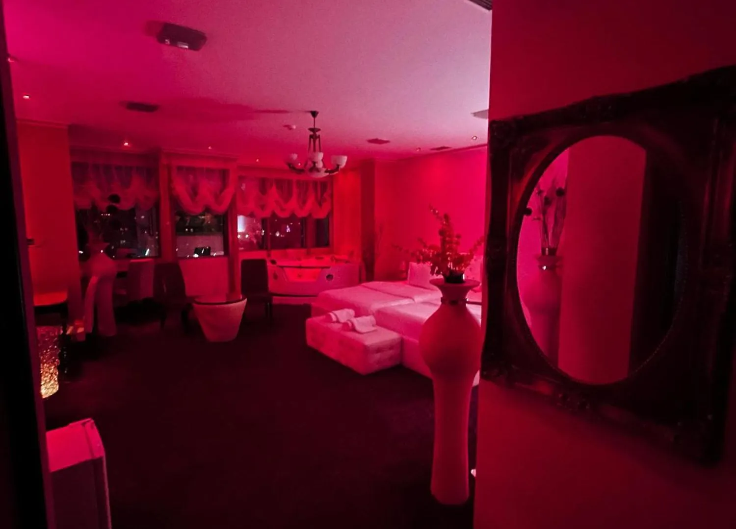 Hotel Rosa Blu Tirana 4*,