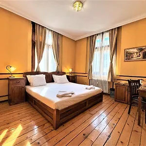 https://lopera-house-guest-house.sofiahotelsbg.com