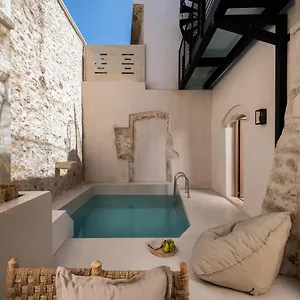 https://sutor-chic-manor.rethymnohotels.net